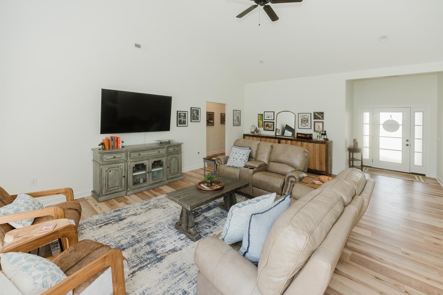 140 Spry Way - Photo 3