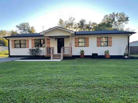 303 Co Rd 1272 Vinemont AL 35179