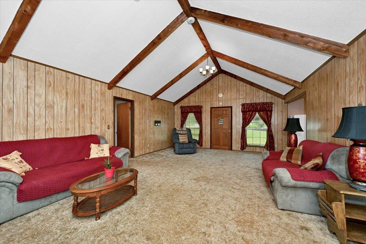 1717 Co Rd 566