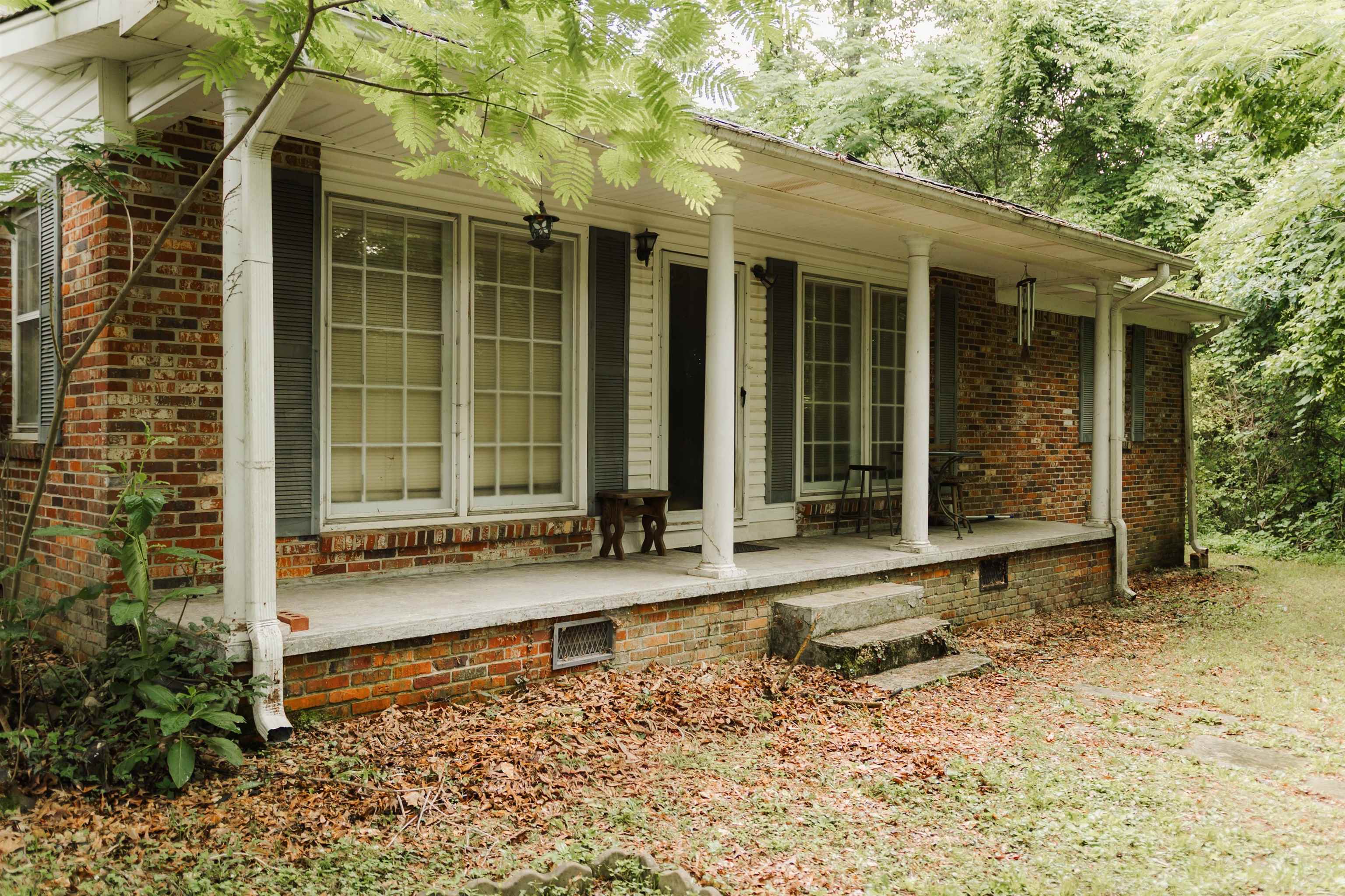 Photo 1 of 13 — 1615 Scott Ave, Russellville, AL 35653