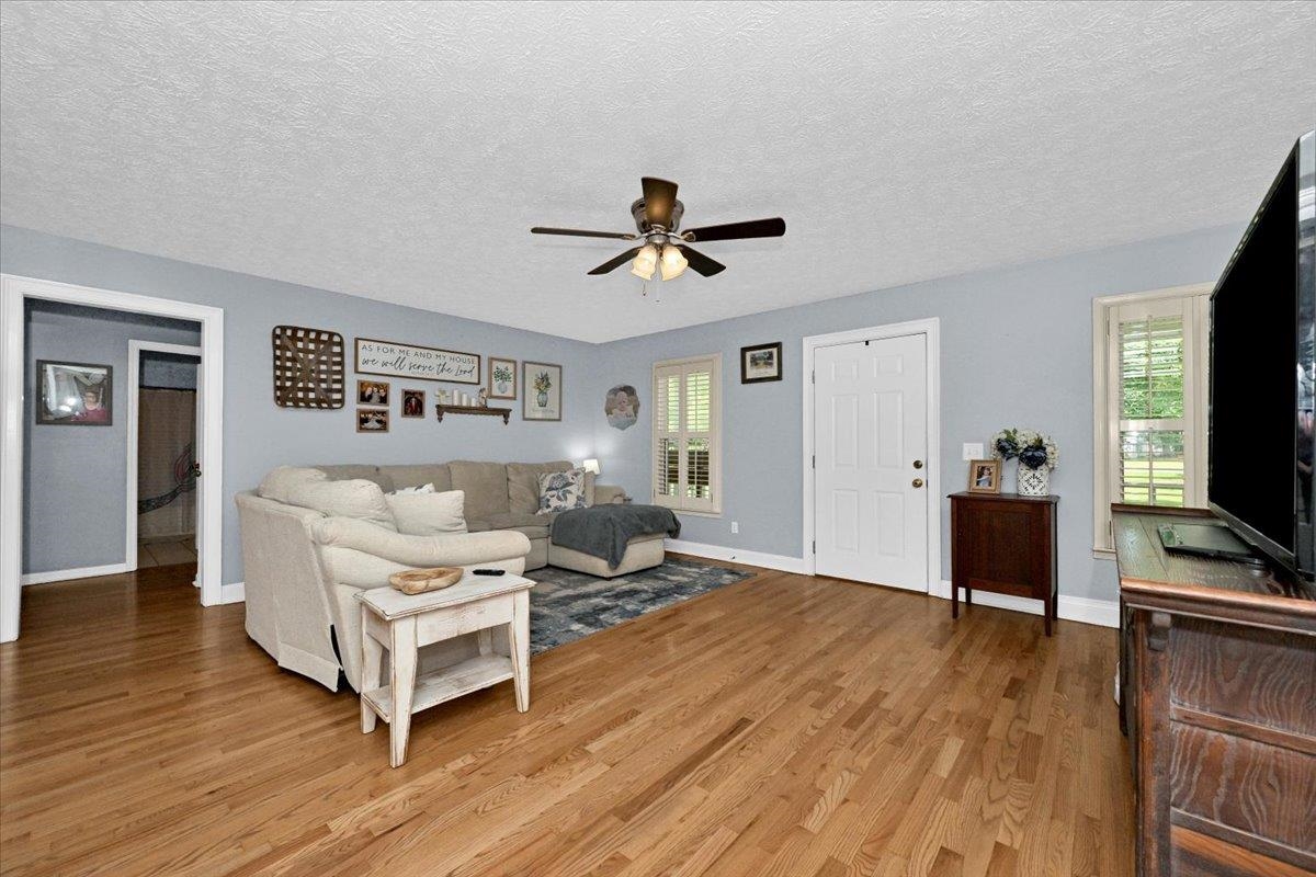 324 Co Rd 1419
