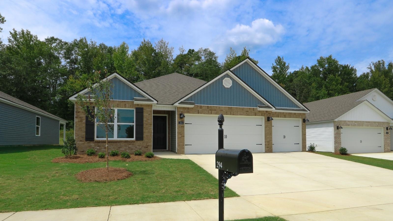 294 Ashland Dr SW