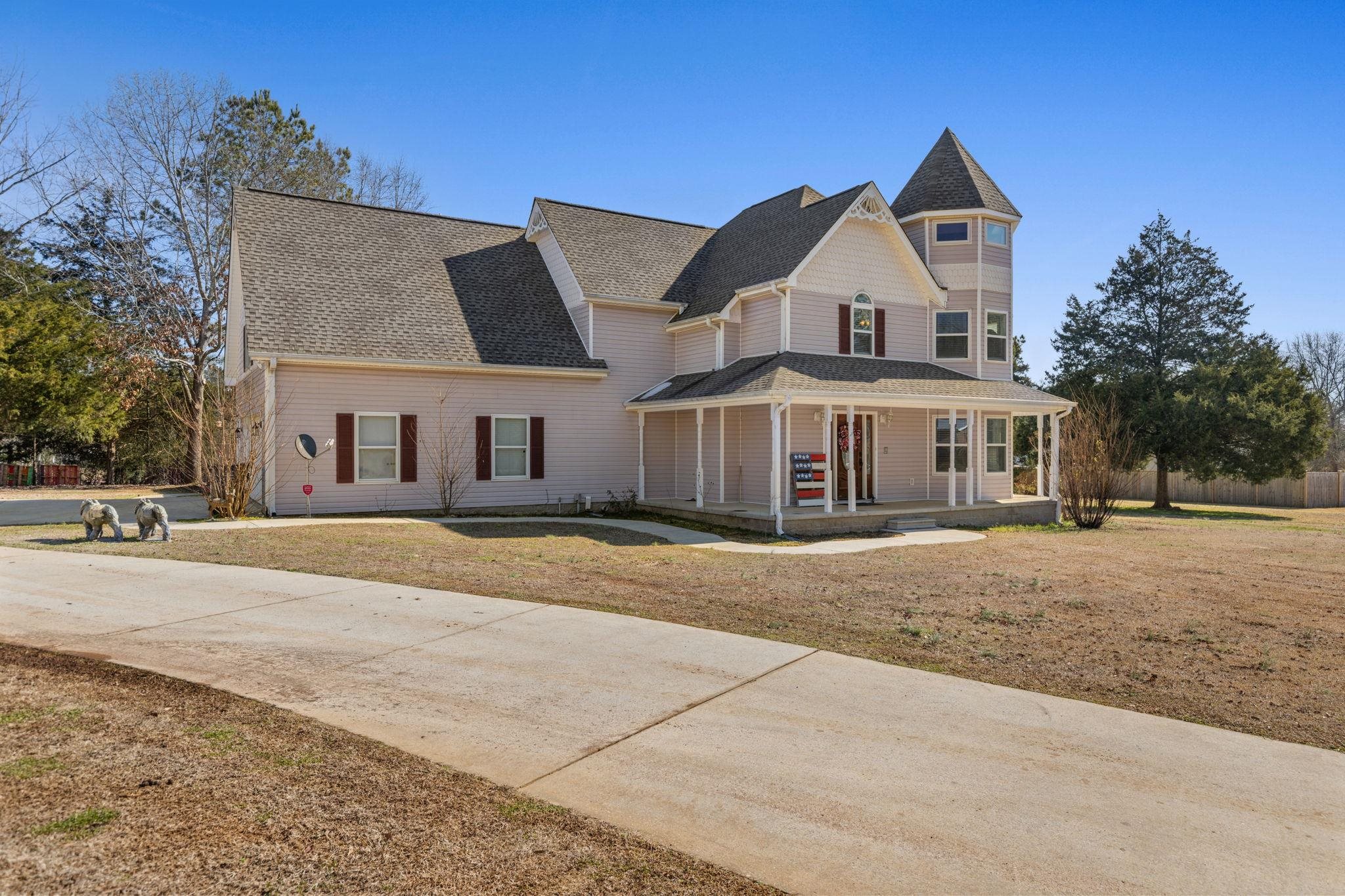 48 Maude Dr - Photo 2