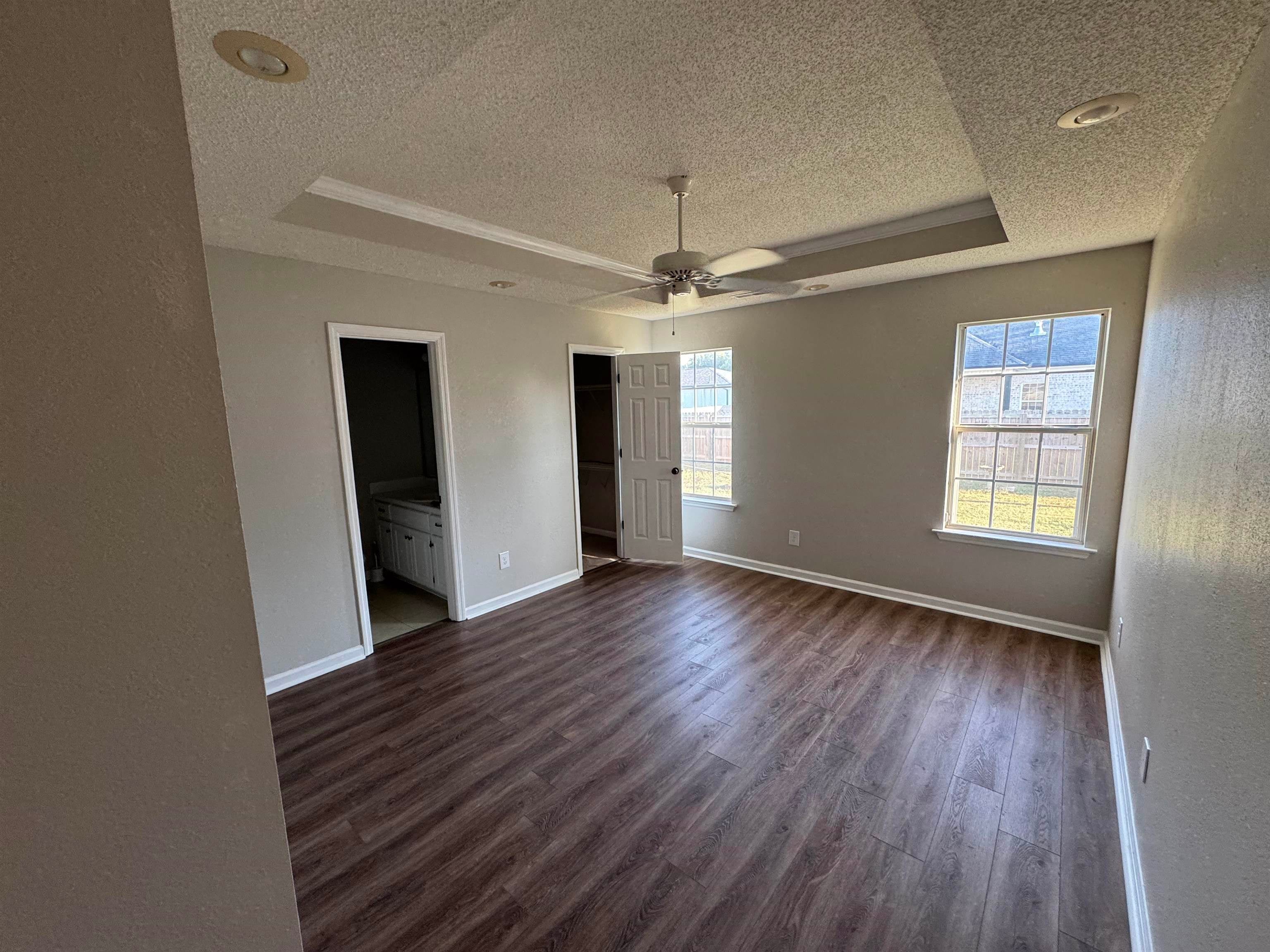 207 W Sheridan Ave - Photo 4
