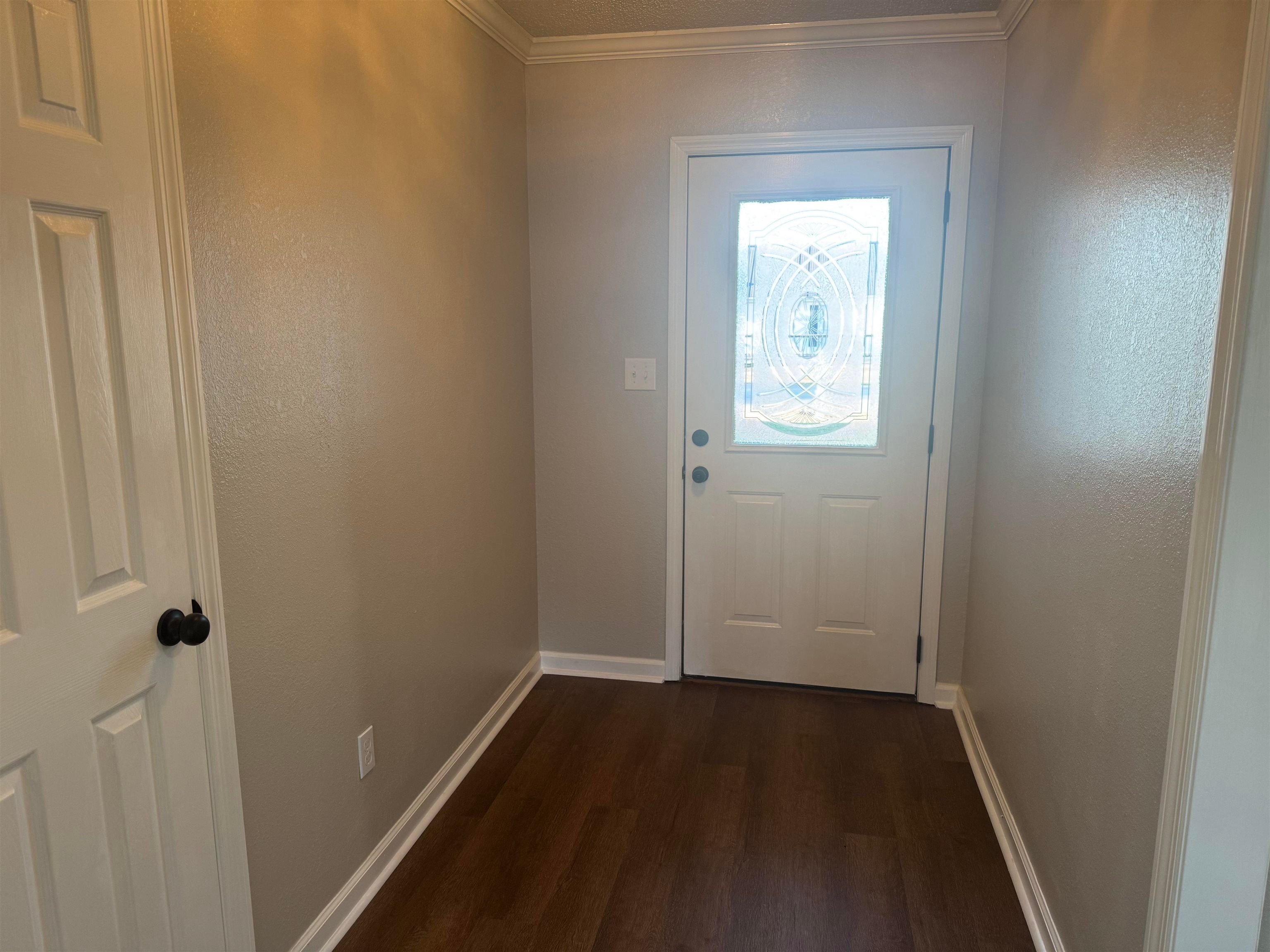207 W Sheridan Ave - Photo 2