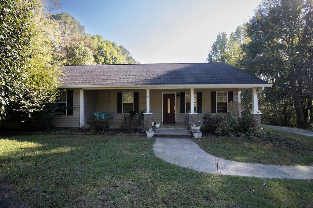 Photo of 510 Co Rd 992, Cullman, AL 35057 (MLS # 531900)