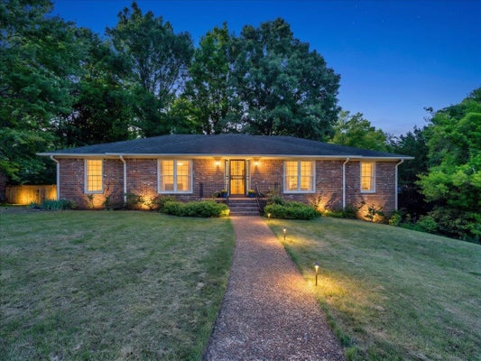 422 ROBINHOOD DR, FLORENCE, AL 35633 - Image 3bbb8e728288069ee754195cedfef3ac/3135722341