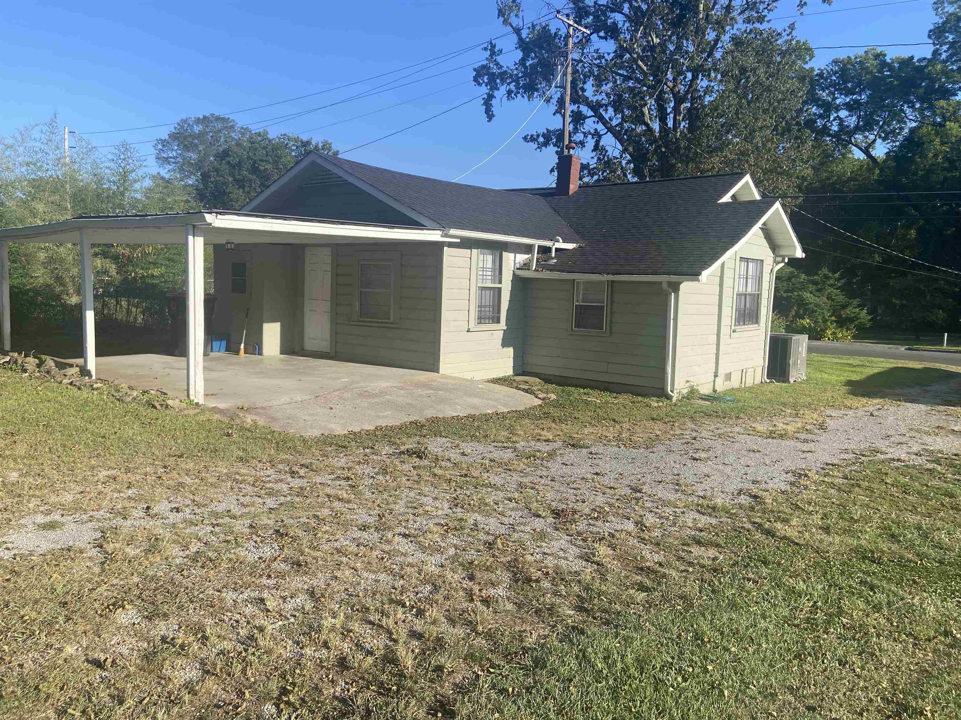 1421 Dripping Springs Rd