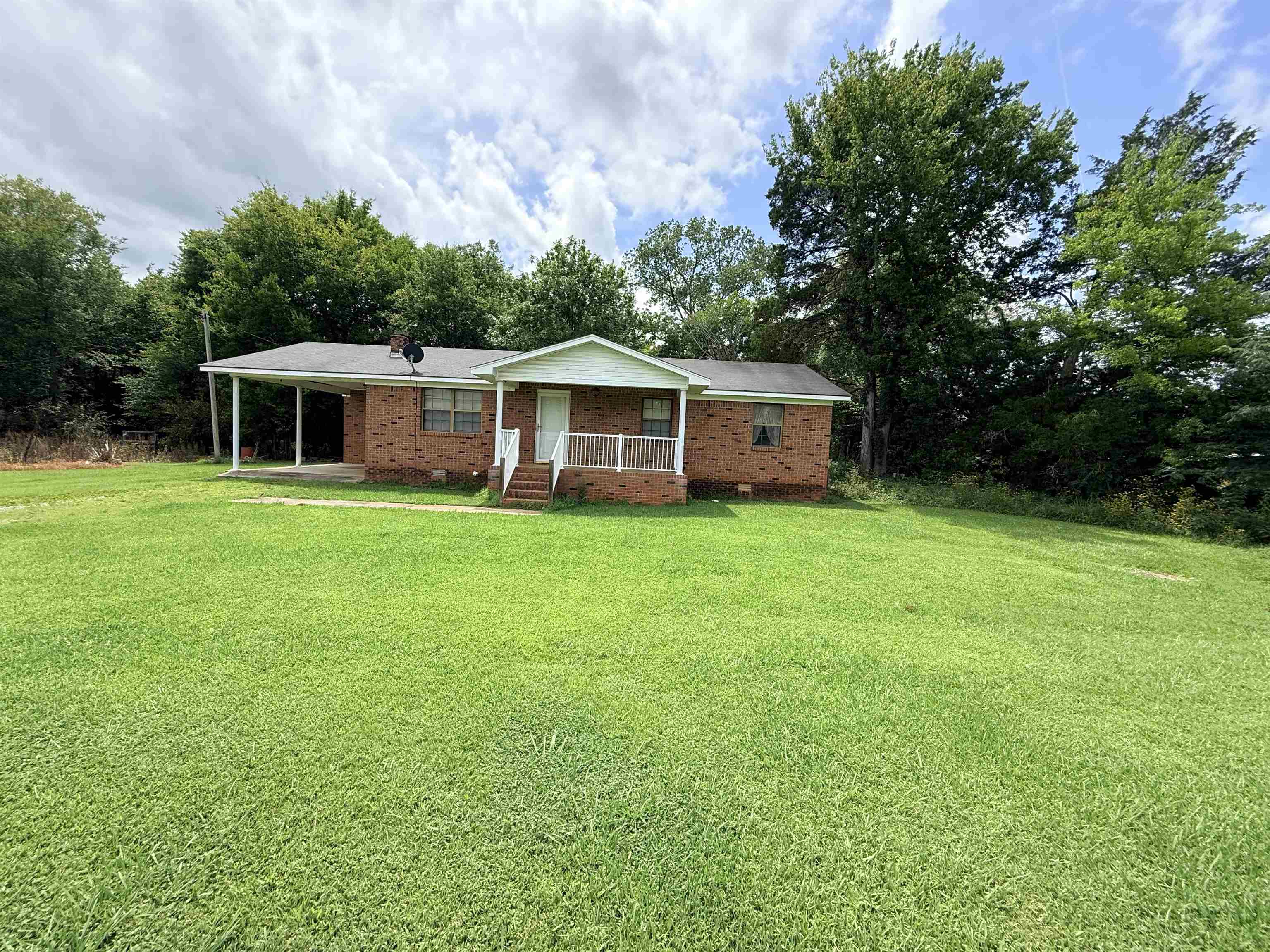 Photo 1 of 20 — 17543 County Hwy 81, Russellville, AL 35654