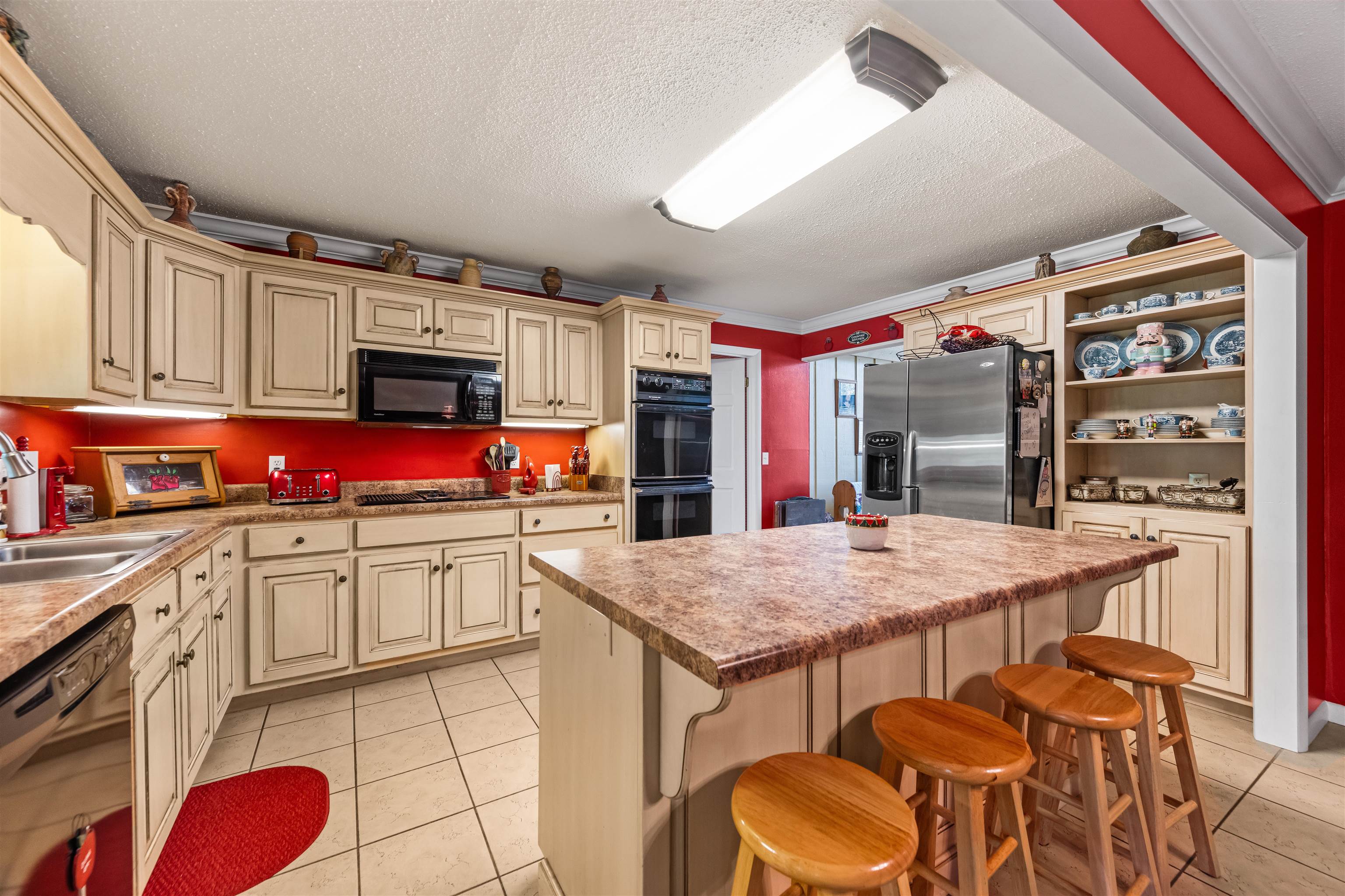 1000 Brentwood Dr NE