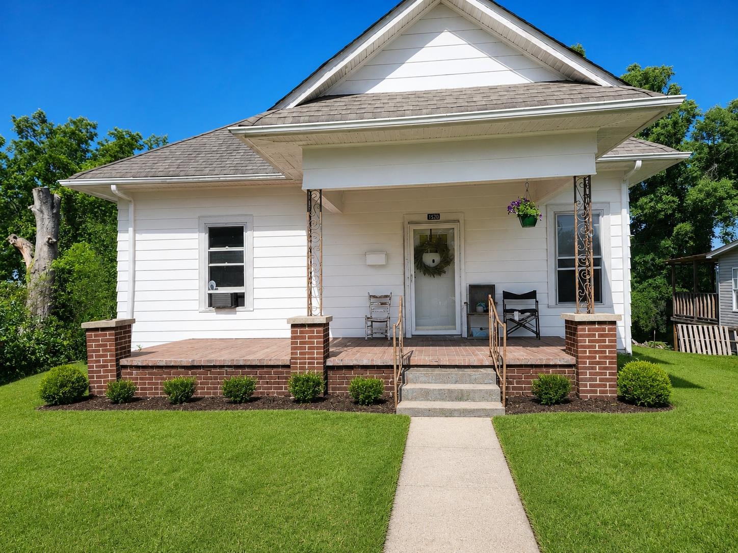 Photo 1 of 6 — 1620 10th Ave, Haleyville, AL 35565