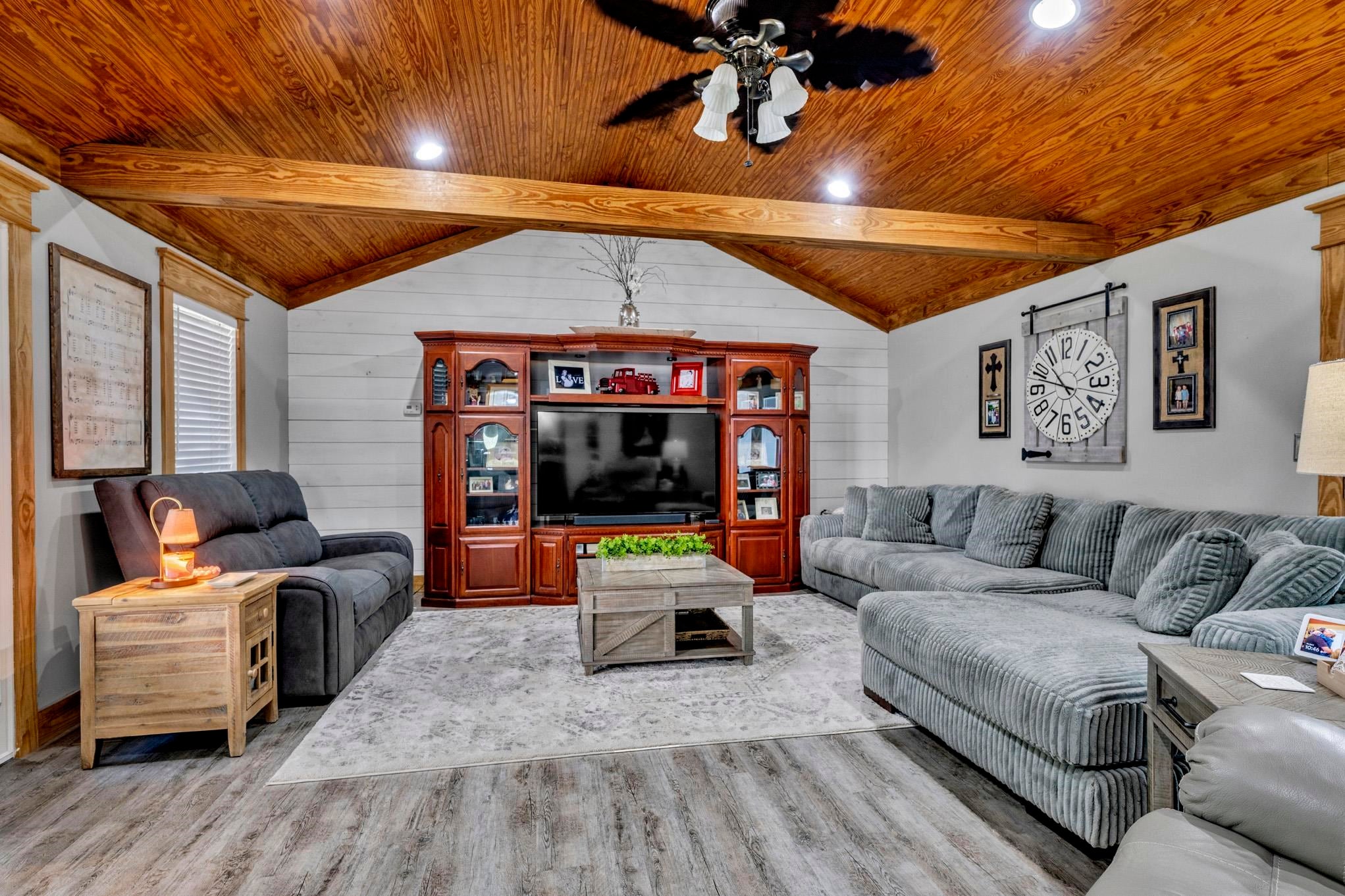 327 Co Rd 1107