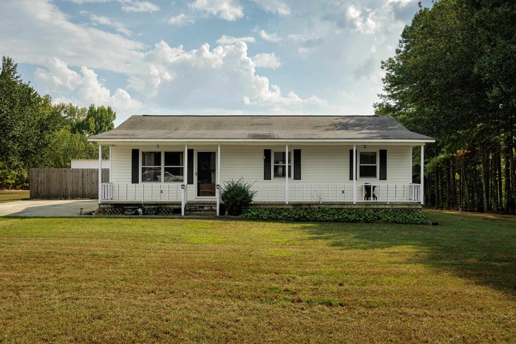 Photo of 218 Co Rd 364, Trinity, AL 35673 (MLS # 531390)