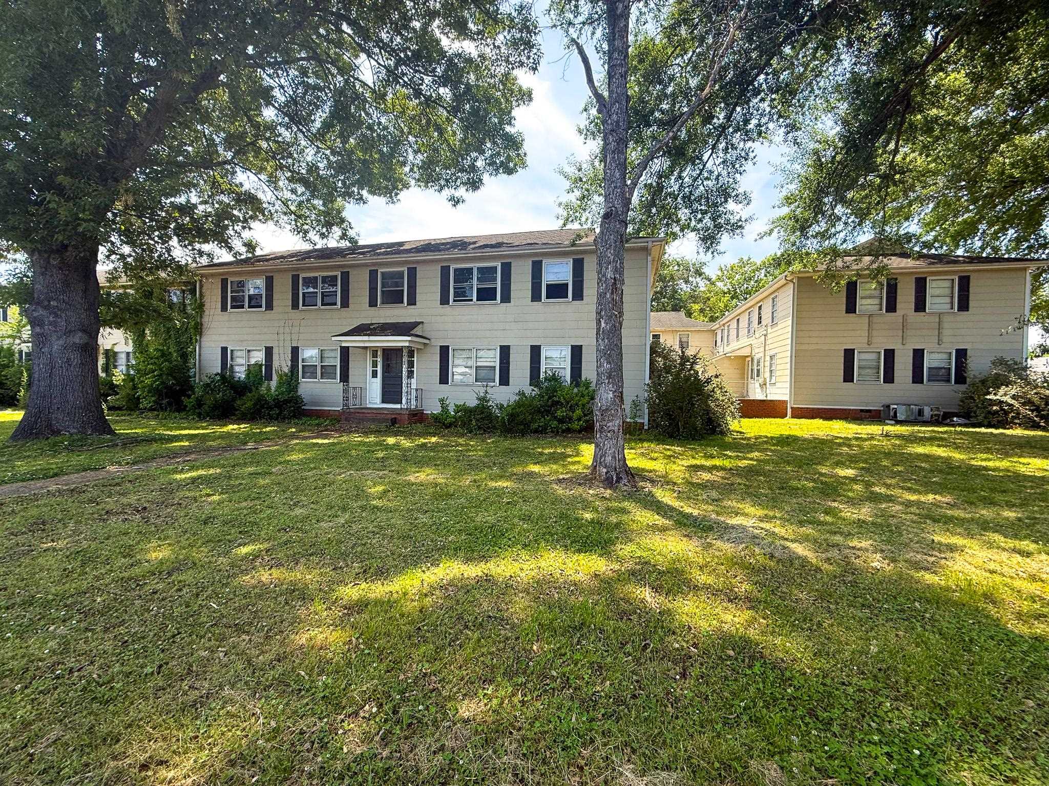 Photo 1 of 21 — 701 6th St, Sheffield, AL 35660