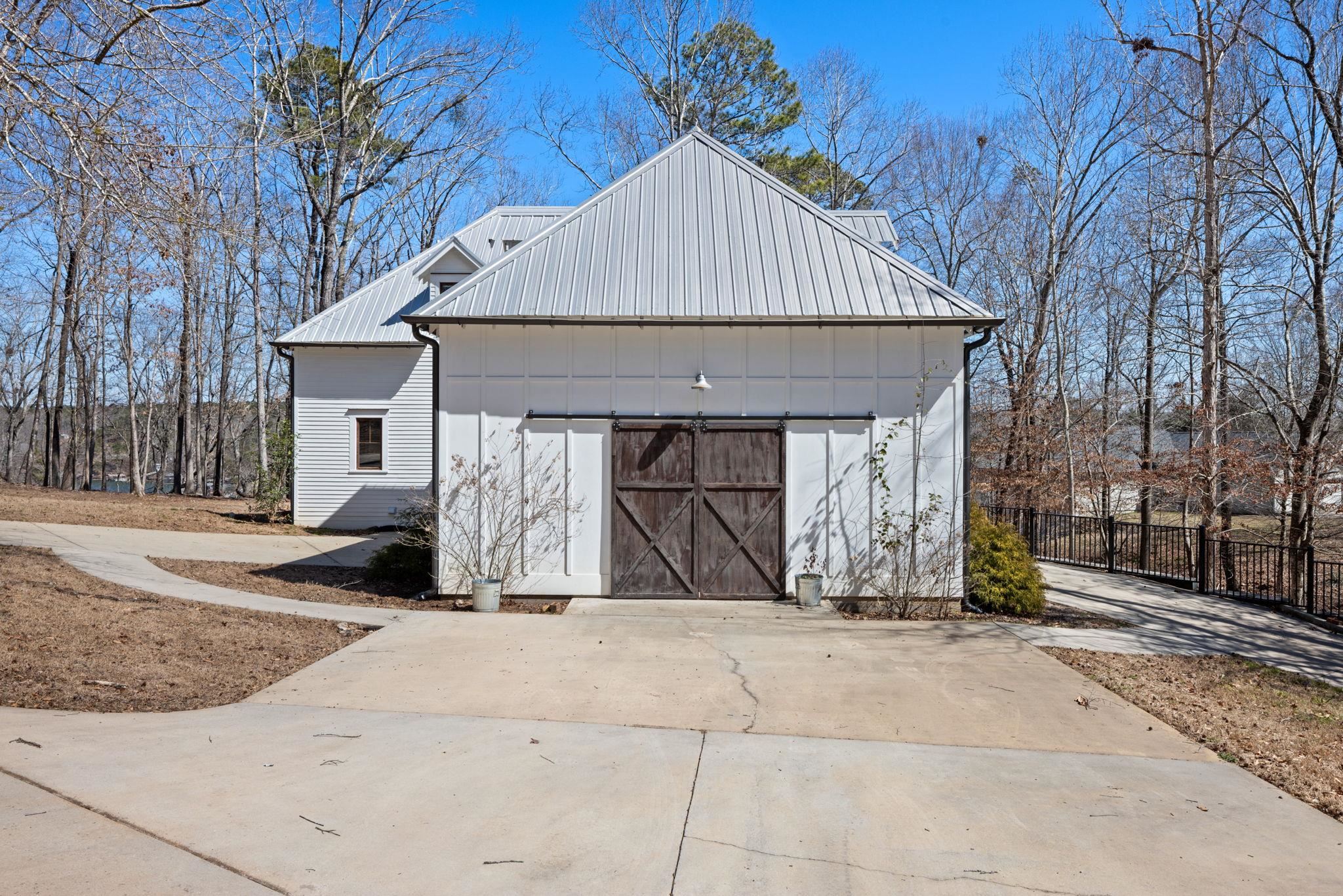 202 Co Rd 327