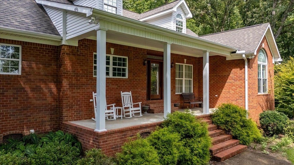 Photo of 4165 Maud Rd, Cherokee, AL 35616 (MLS # 530133)