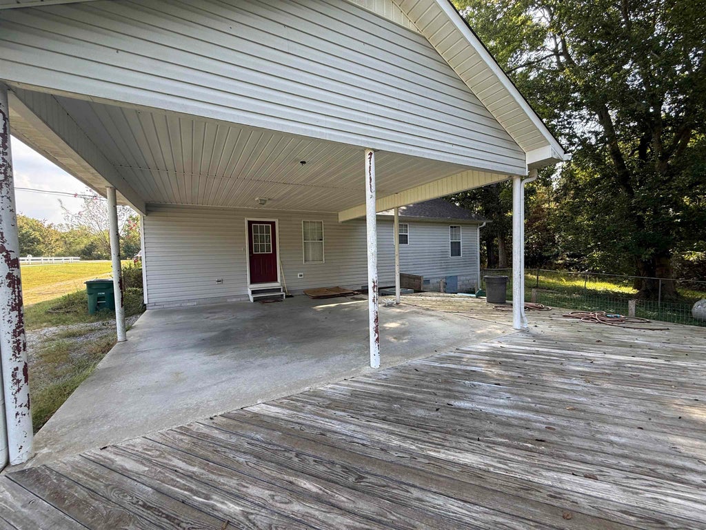 Photo of 21821 US Hwy 31, Vinemont, AL 35179 (MLS # 531404)