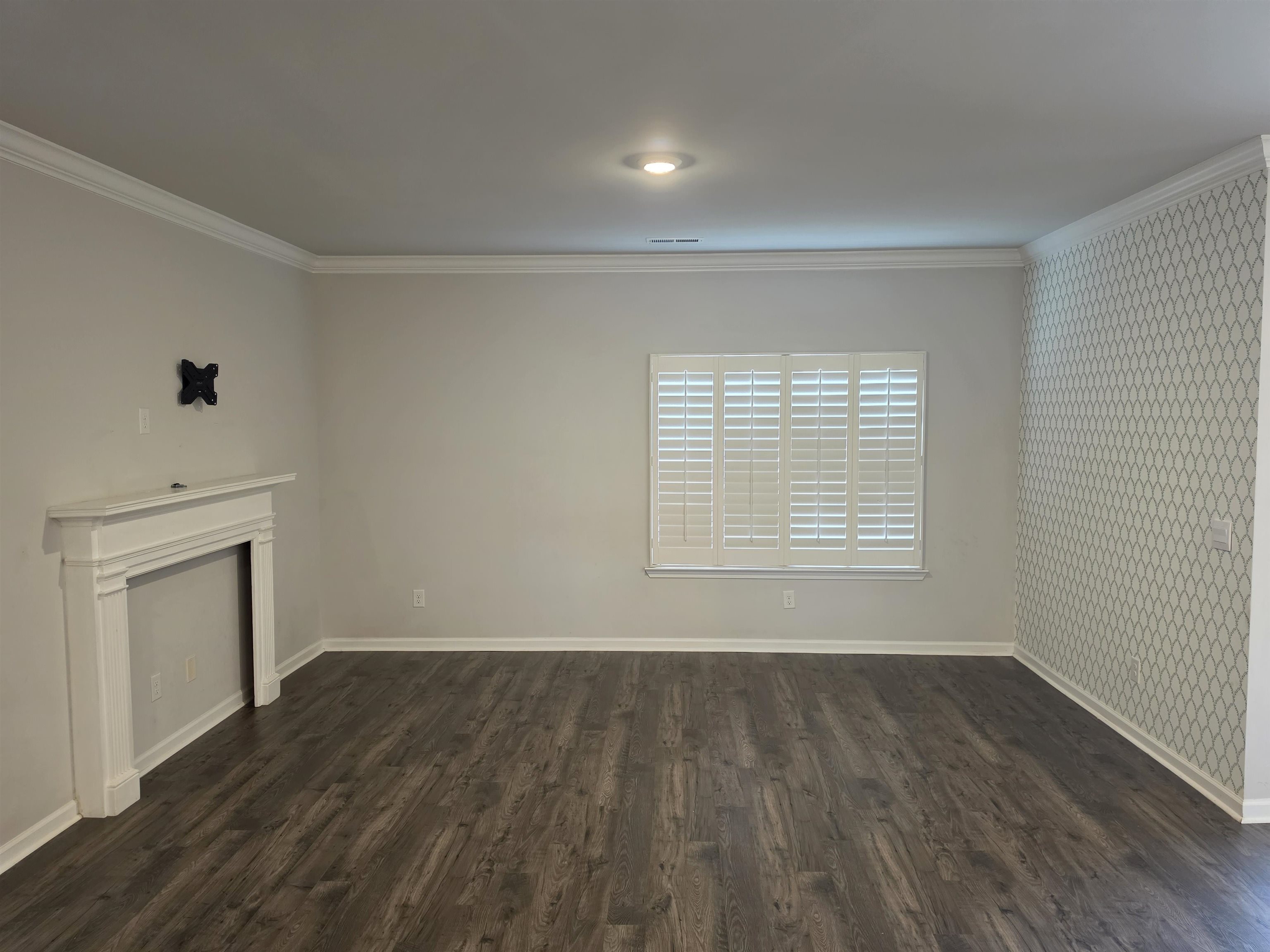 230 Ashland Dr