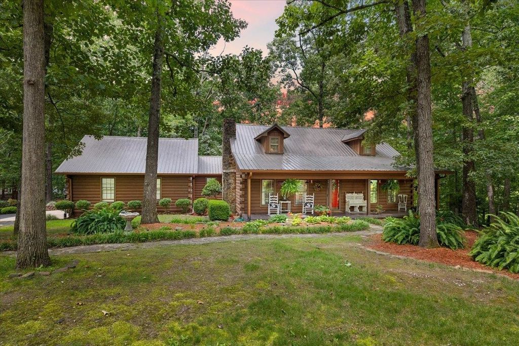 Photo of 539 Co Rd 1187, Cullman, AL 35057 (MLS # 529924)