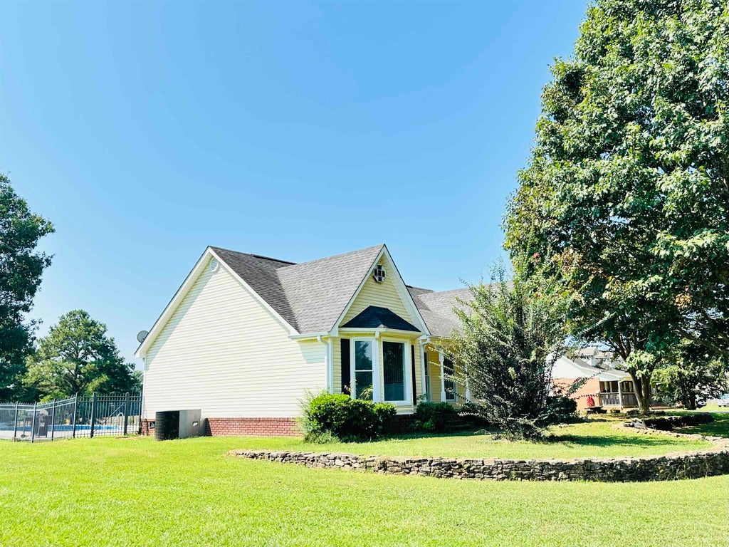 Photo of 222 Co Rd 337, Moulton, AL 35650 (MLS # 531059)