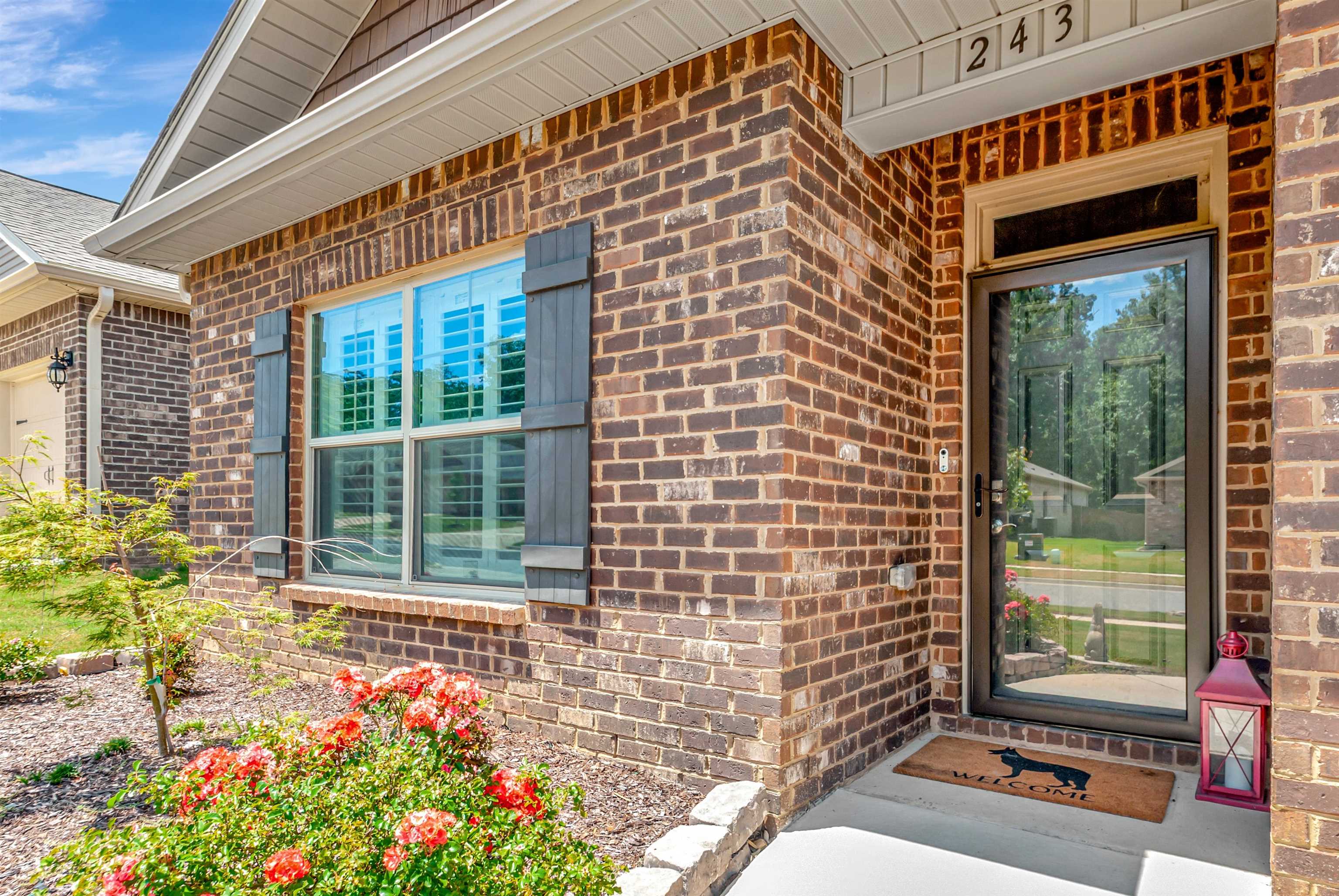 243 Ashland Dr SW