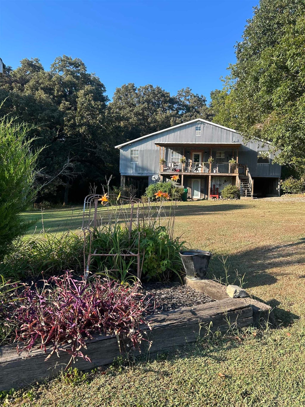 Photo of 8870 Co Rd 1043, Vinemont, AL 35179 (MLS # 531187)