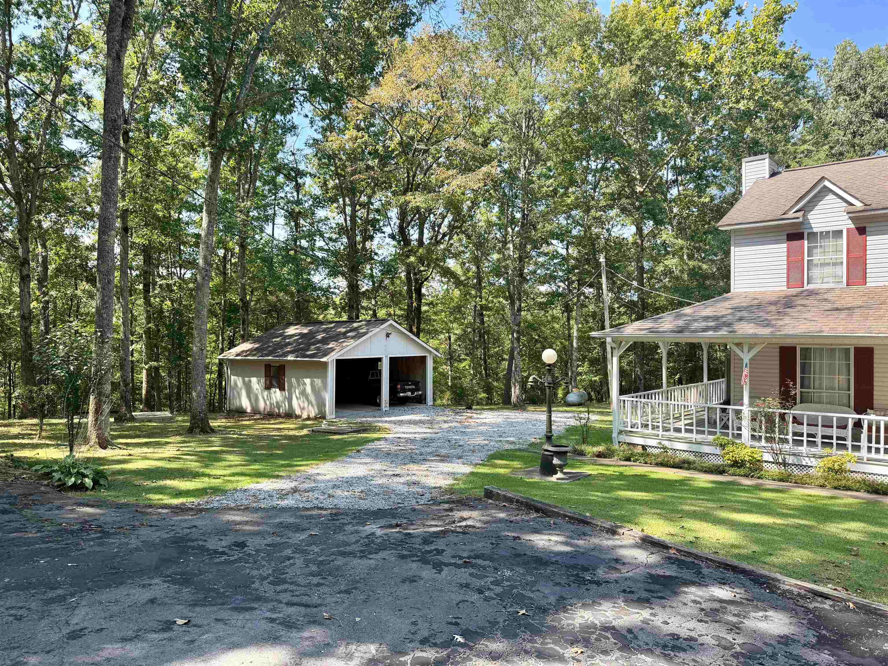 1695 State Line Rd