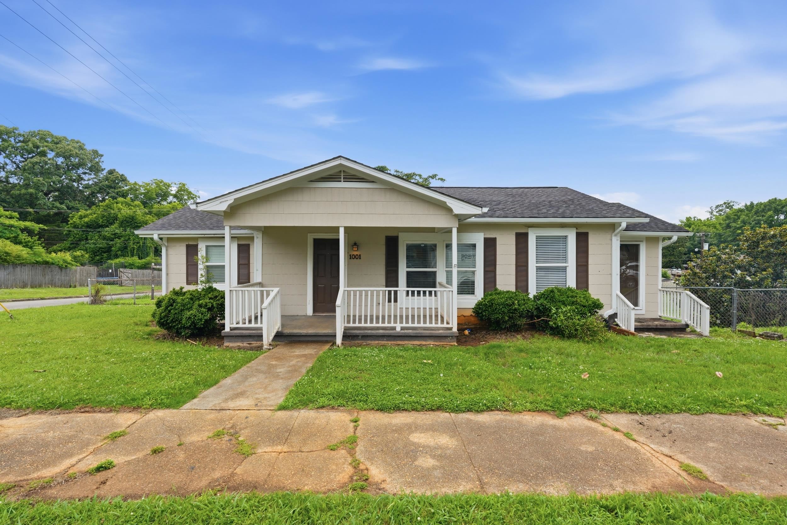 Photo 1 of 26 — 1001 Atlanta Ave, Sheffield, AL 35660