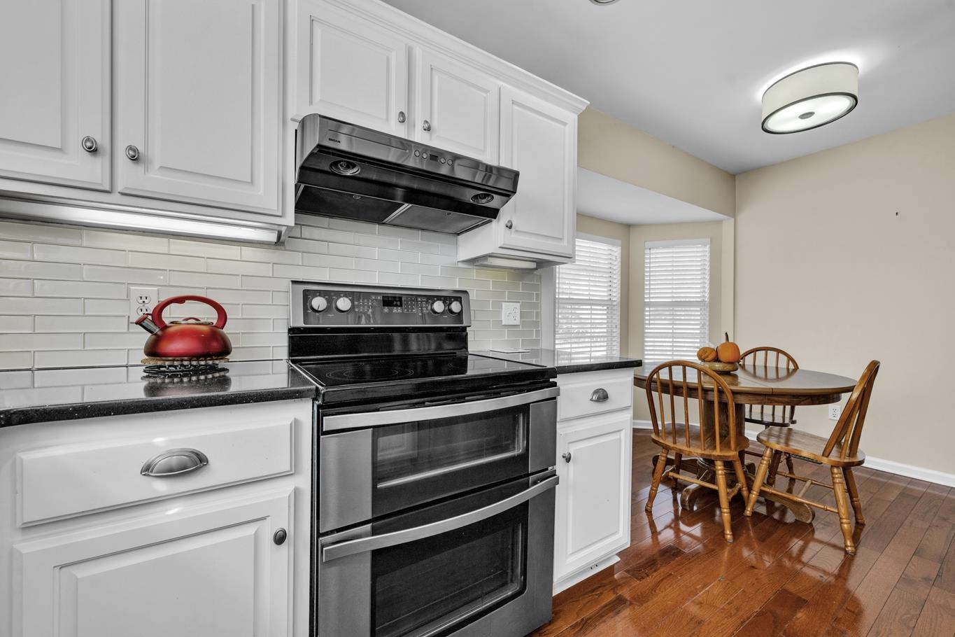 128 Michelle St NW