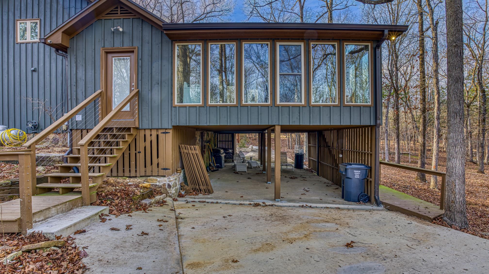 201 Morisette Dr