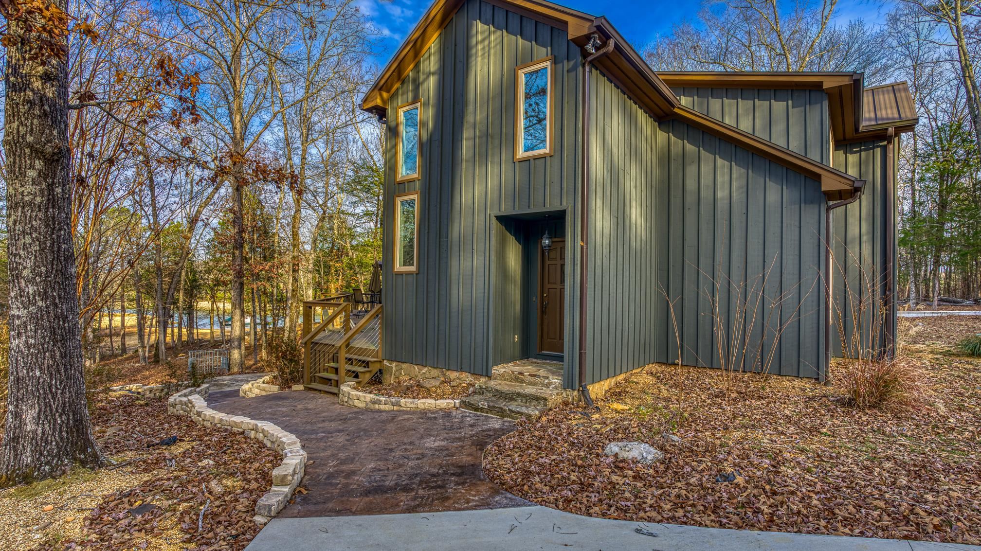 201 Morisette Dr