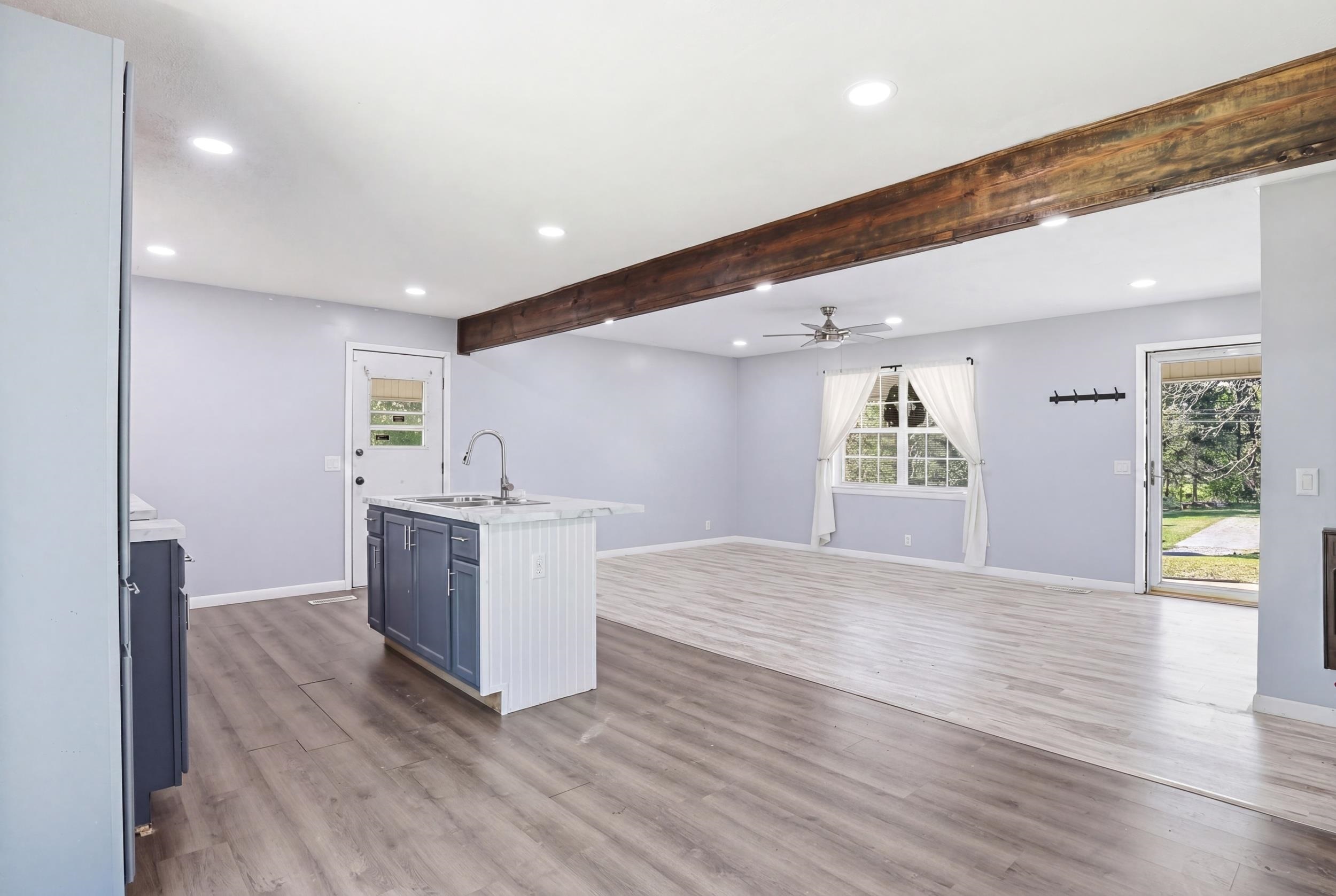 822 Co Rd 695