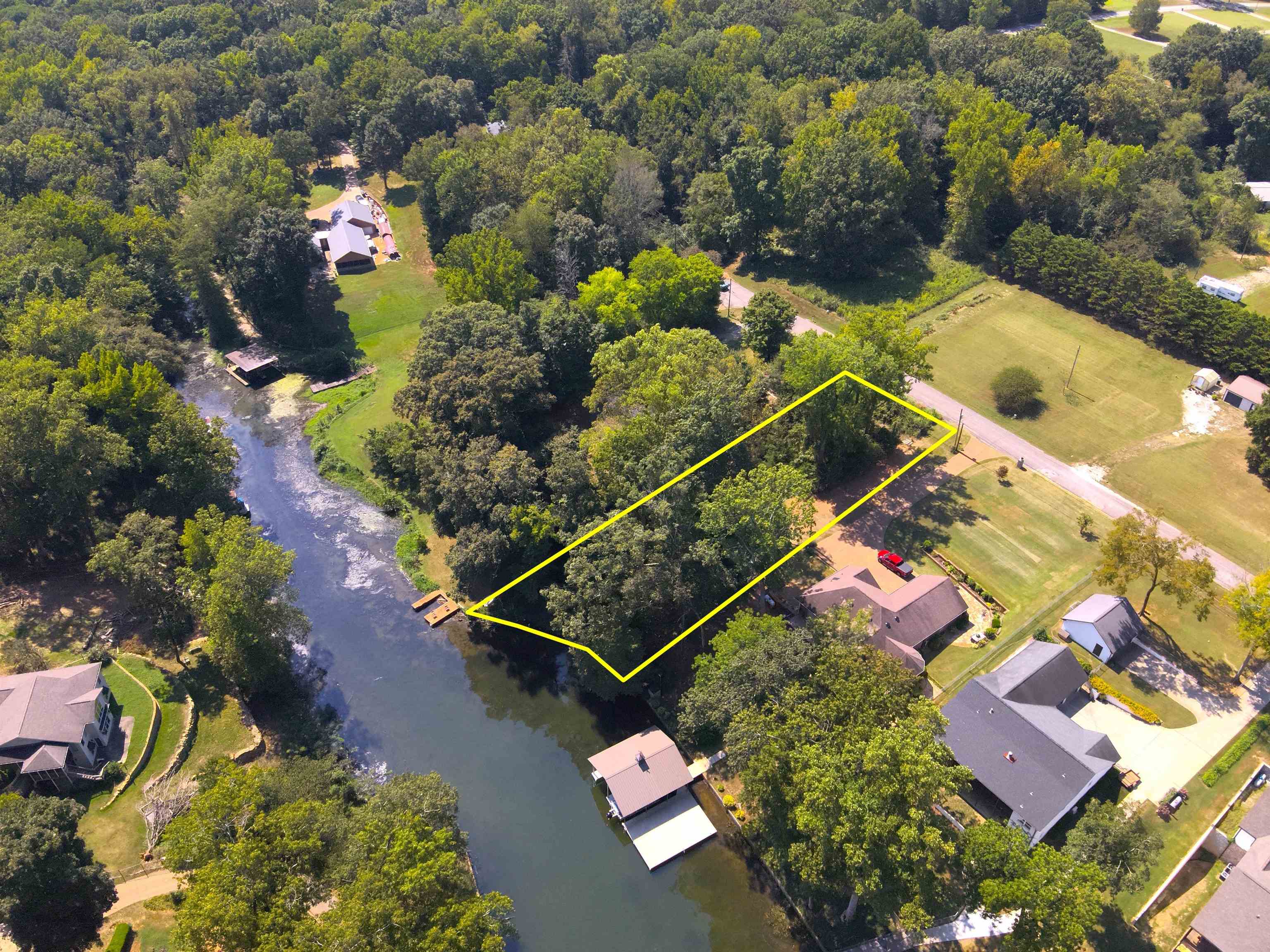 Lot 32 Lakeshore Dr