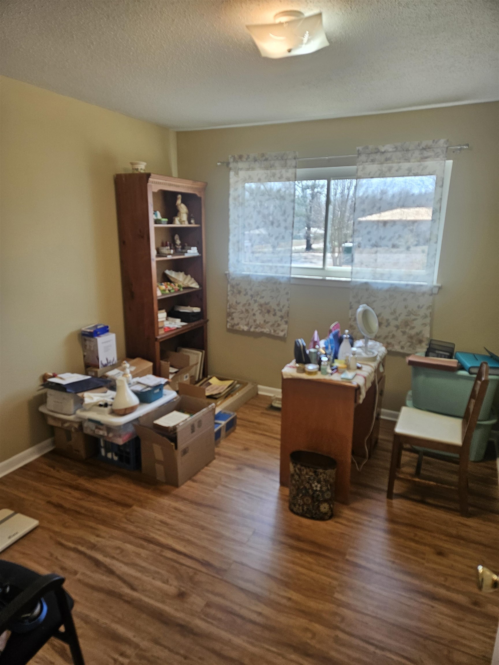 131 Lakeview Dr