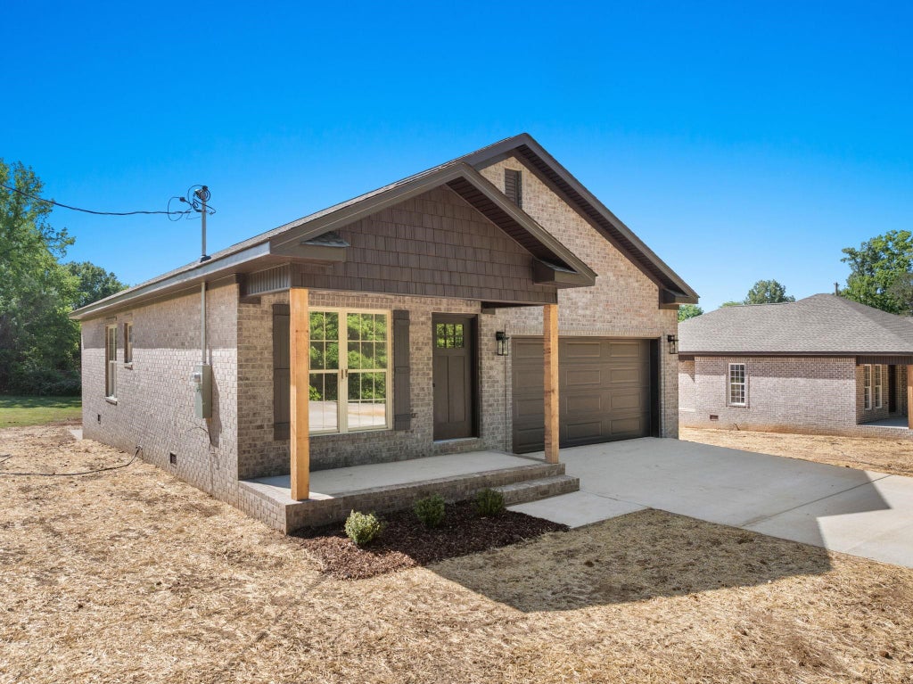 Photo of 771 River Ln, Tuscumbia, AL 35674 (MLS # 529968)