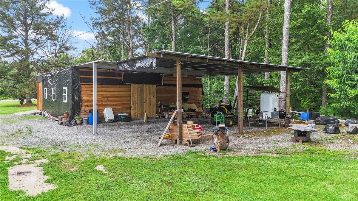 1715 Co Rd 715