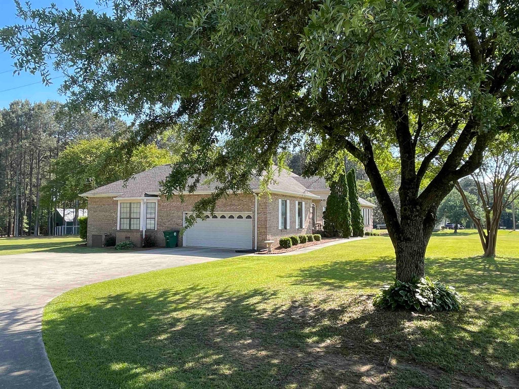 Photo of 512 Co Rd 1650, Cullman, AL 35058 (MLS # 531860)