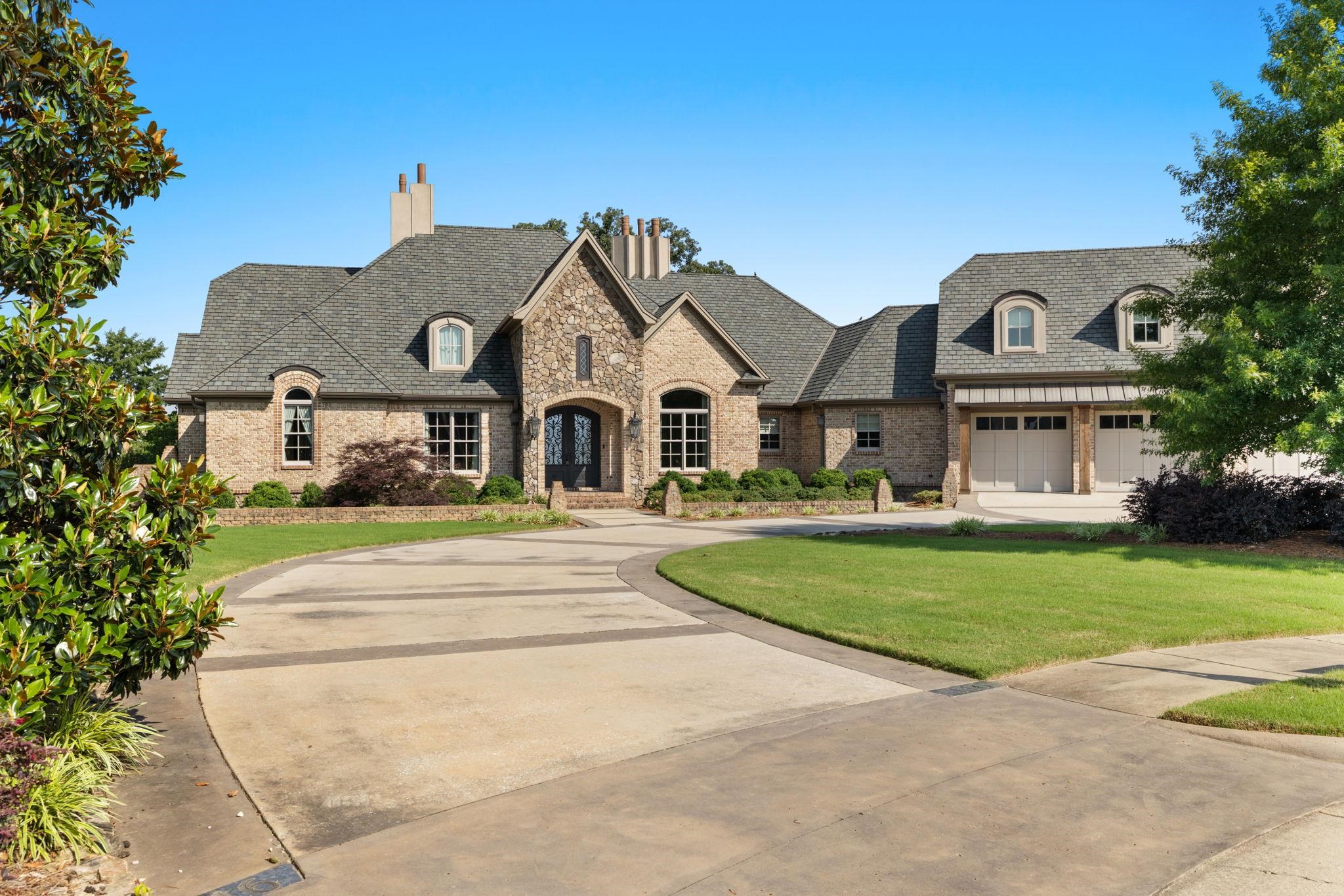116 Barrington Ct