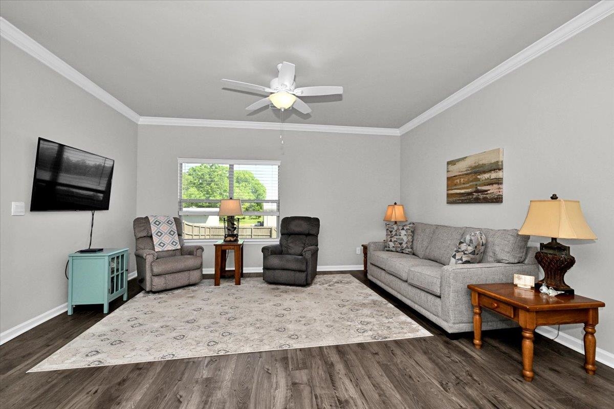 227 Ashland Dr SW