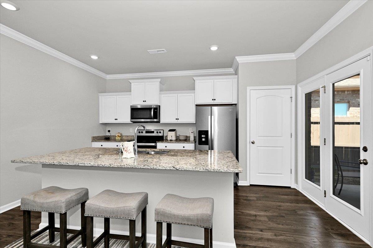 227 Ashland Dr SW