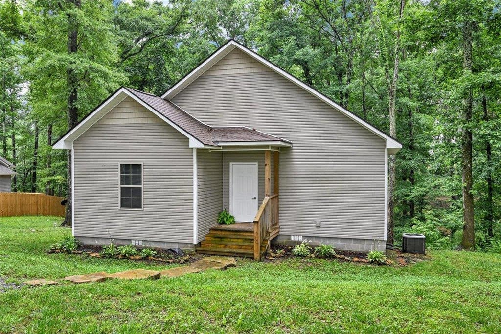 Photo of 827 Co Rd 949, Crane Hill, AL 35053 (MLS # 529381)