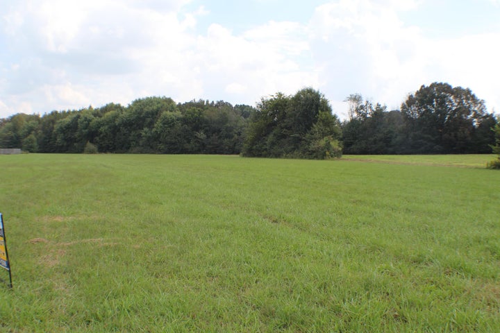 Photo 1 of 5 — 236 Co Rd 388, Killen, AL 35645