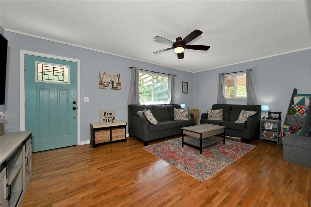 2015 Sandy Ave SW
