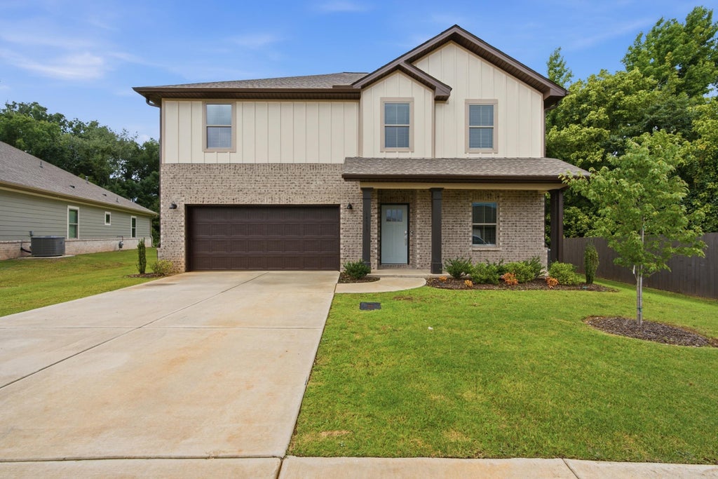 Photo of 14593 Mountain Stream Dr, Athens, AL 35756 (MLS # 530093)