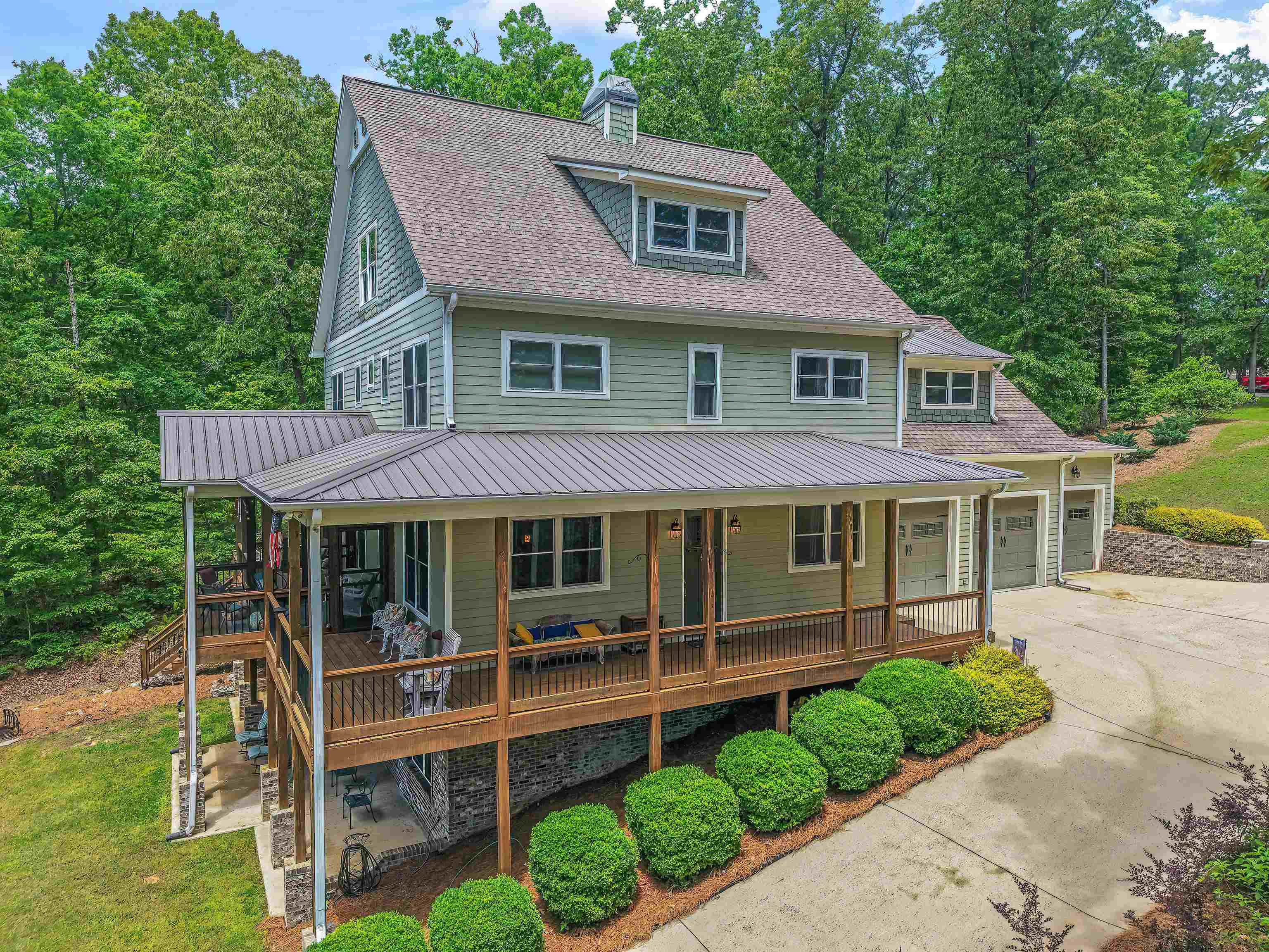 136 Grand Magnolia Dr
