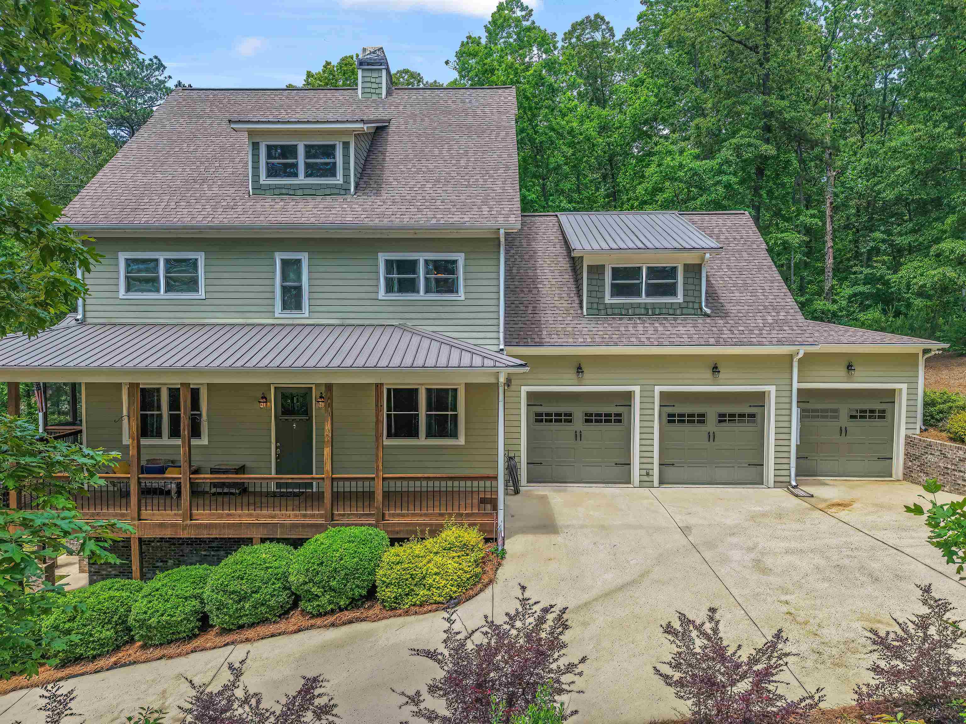 136 Grand Magnolia Dr