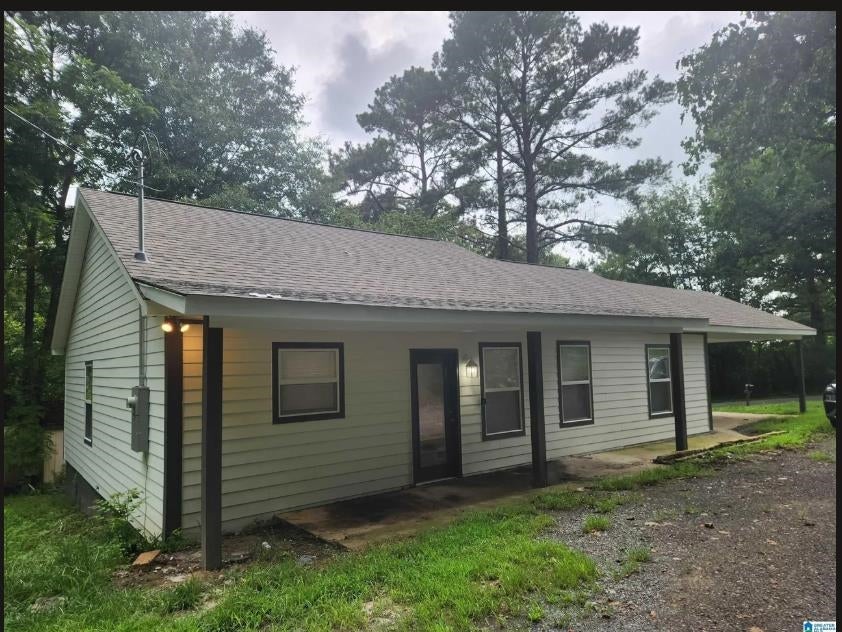 Photo of 71 Red Hill School Rd, Baileyton, AL 35019 (MLS # 530357)