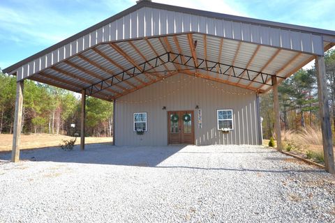 310 Co Rd 1119 Vinemont AL 35179