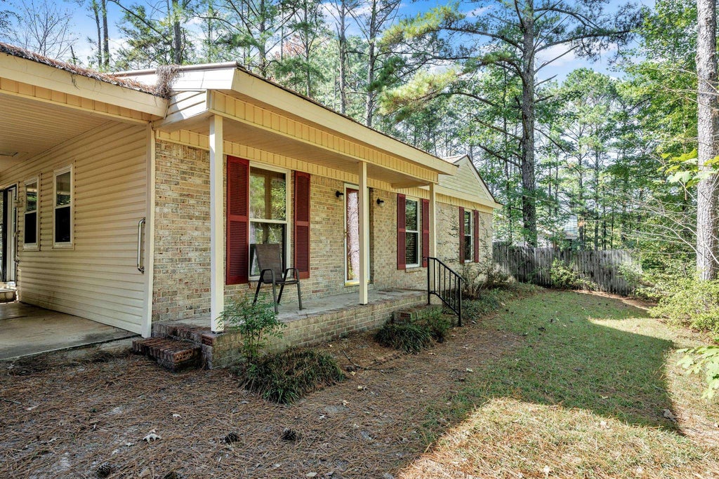 Photo of 1210 Cherokee Rd, Jasper, AL 35501 (MLS # 531906)