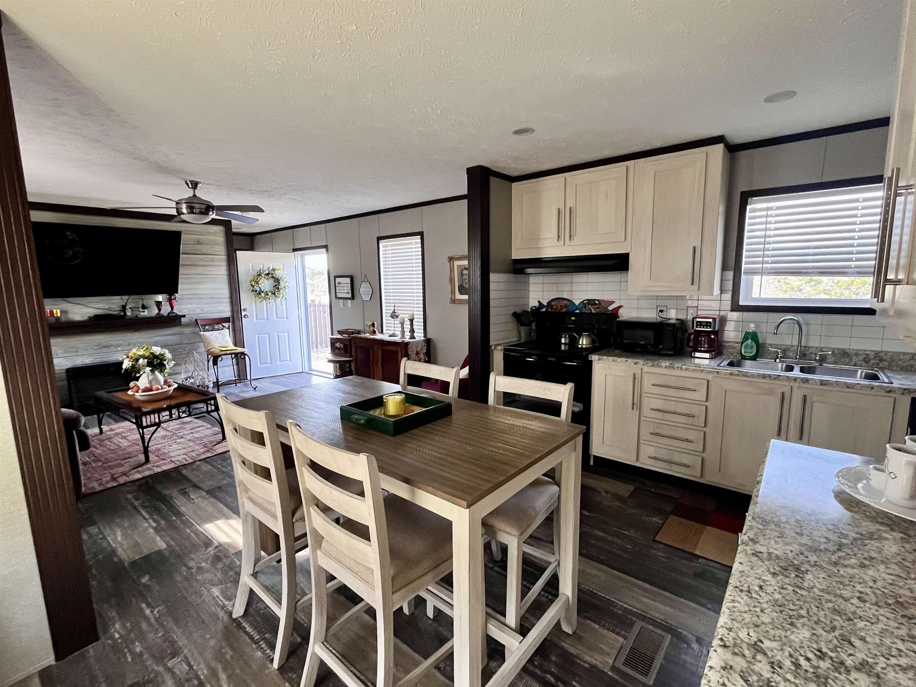 215 Co Rd 617